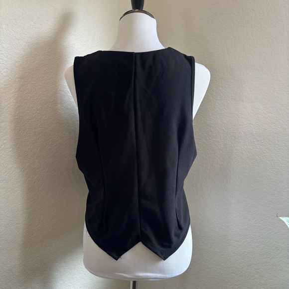 SHEIN Black Sleeveless Buttoned vest Blouse - Picture 2 of 8